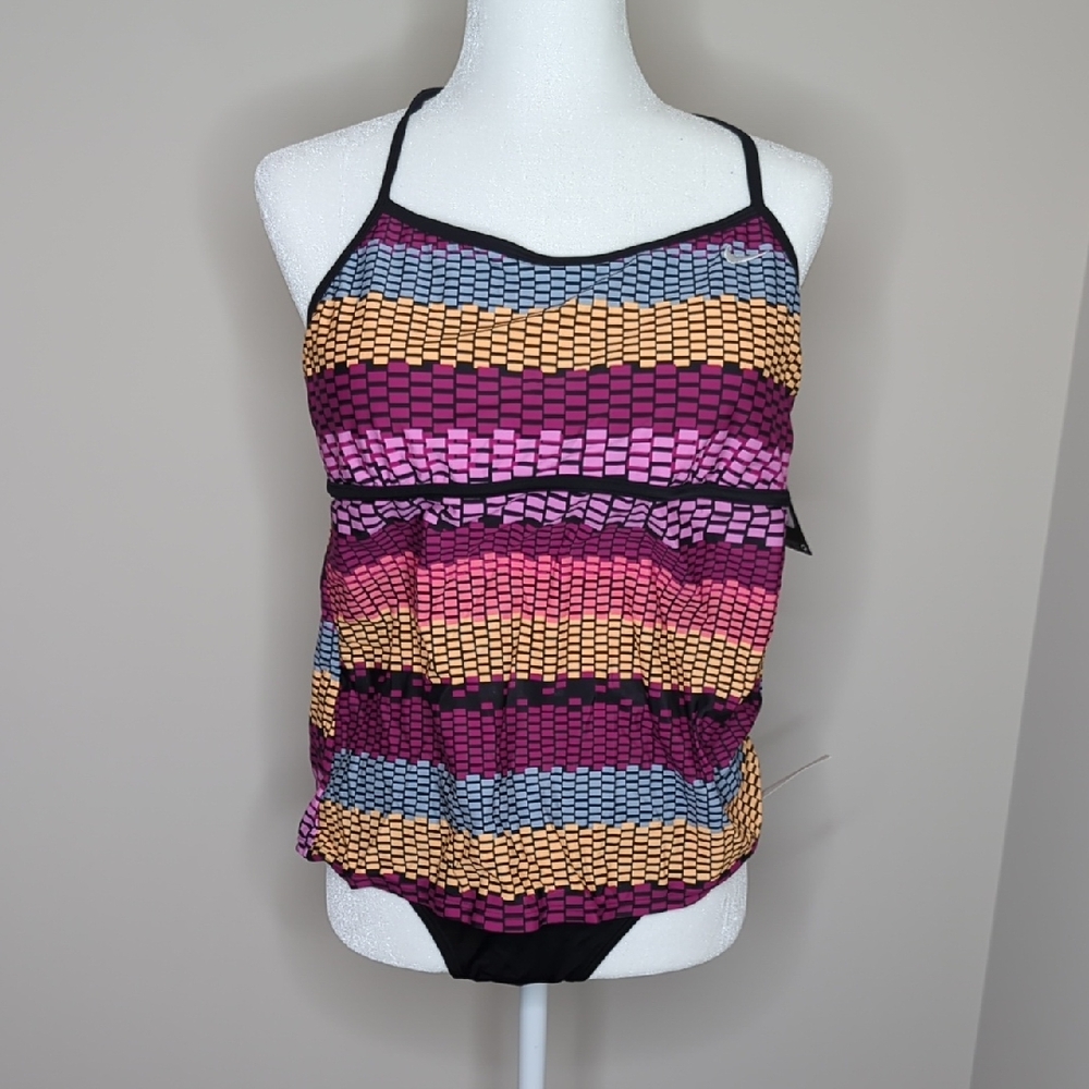 Nike Pink and Orange Patterned Top